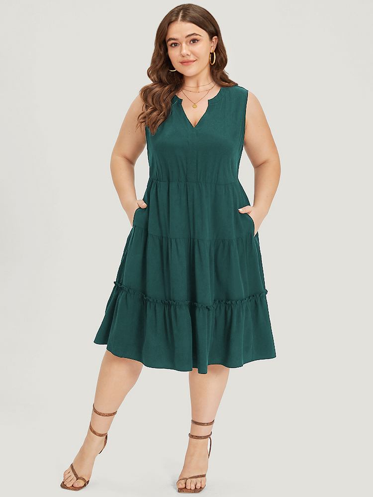 

Plus Size Supersoft Essentials Notched Ruffle Layered Hem Sleeveless Dress Green Women Elegant Gathered V-neck Sleeveless Curvy Midi Dress BloomChic