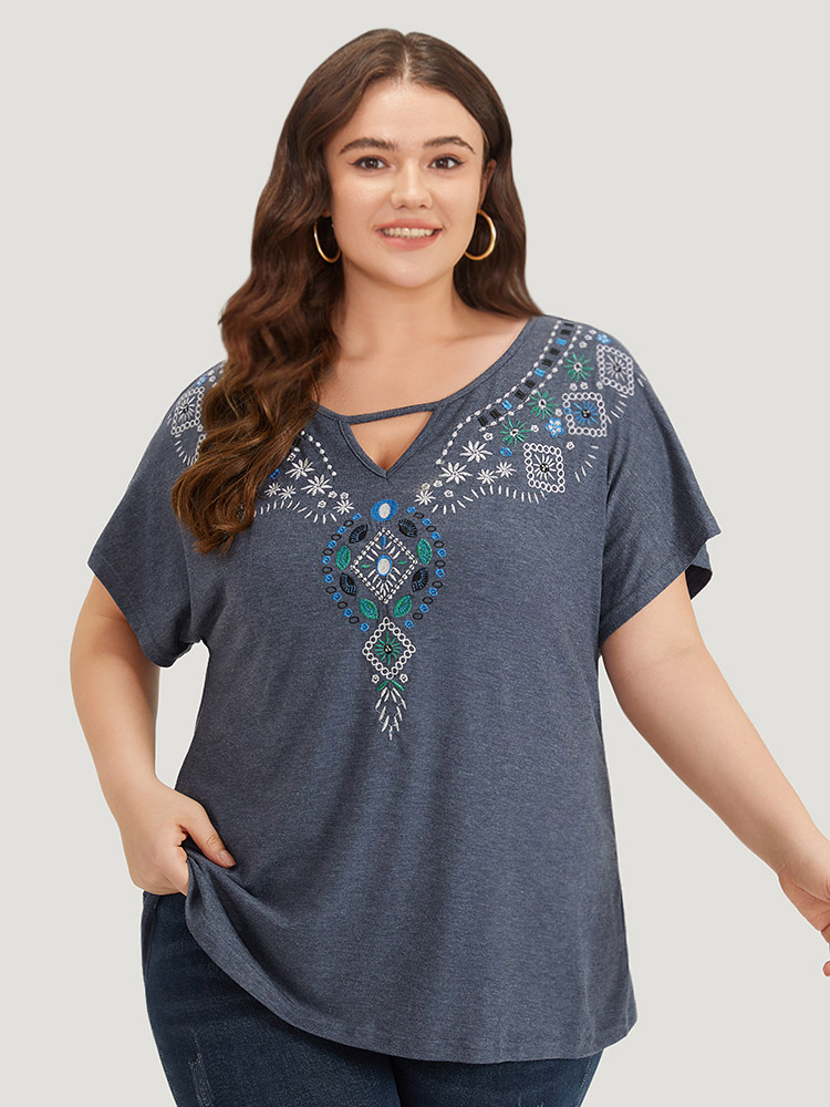 

Plus Size Floral Embroidered Keyhole Dolman Sleeve T-shirt Blue Women Elegant Cut-Out Bohemian Print Keyhole Cut-Out Dailywear T-shirts BloomChic