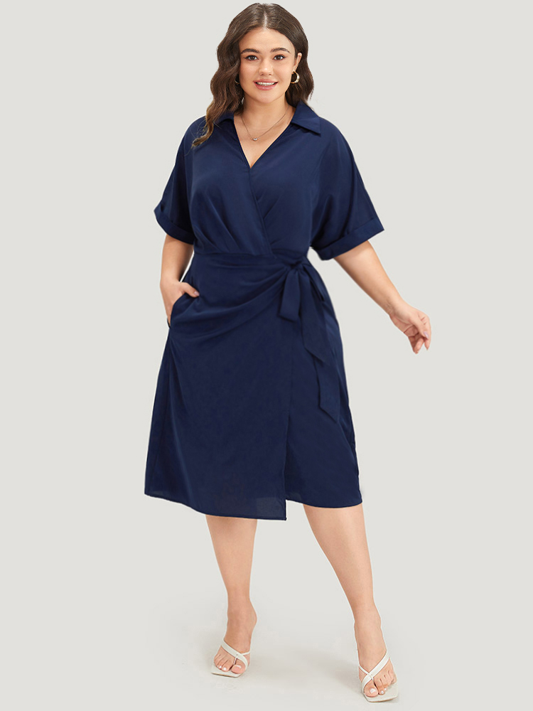 

Plus Size Shirt Collar Split Hem Wrap Pocket Knot Gathered Dress DarkBlue Women Elegant Wrap Shirt collar Half Sleeve Curvy Midi Dress BloomChic