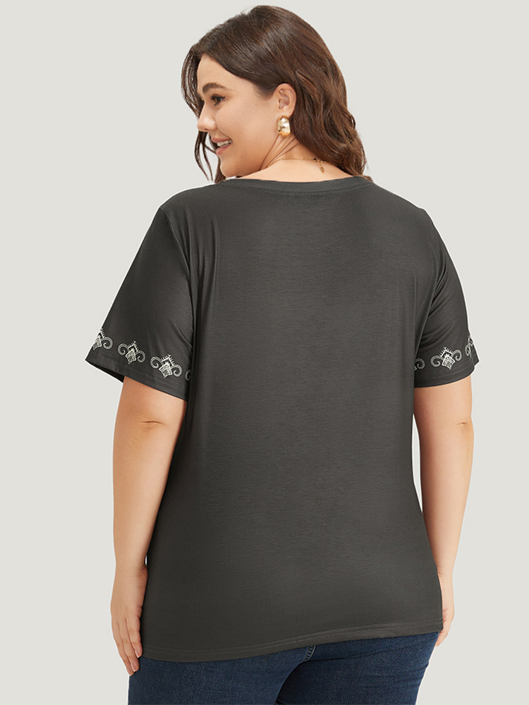 Plus Size Women Dailywear Bohemian Print Printed Regular Sleeve Short sleeve V-neck Casual T-shirts BloomChic 