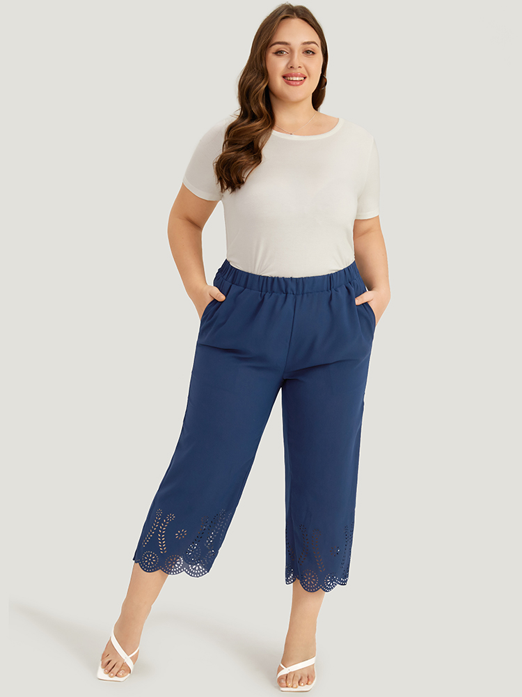 Plus Size Women Dailywear Plain Cut-Out High Rise Pocket Casual Pants BloomChic 