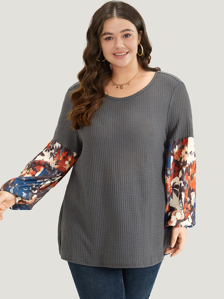 Plus Size Waffle Knit Floral Print Patchwork Elastic Cuffs T-shirt Gray Women Resort Elastic cuffs Bohemian Print Round Neck Vacation T-shirts BloomChic 22-24/3X 