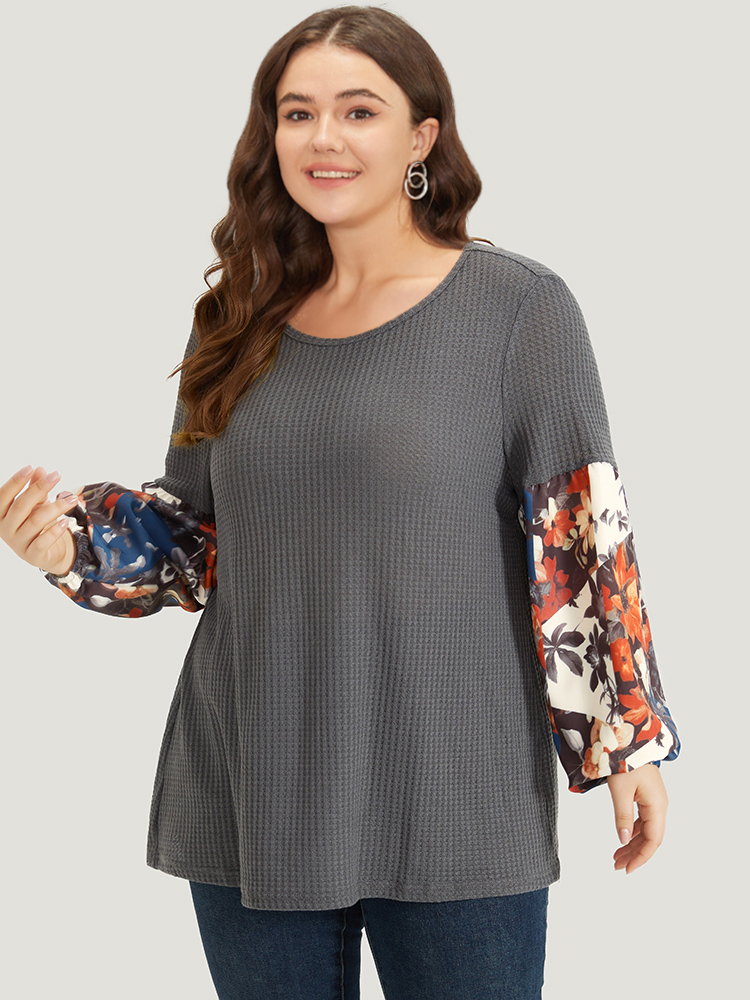 Plus Size Waffle Knit Floral Print Patchwork Elastic Cuffs T-shirt Gray Women Resort Elastic cuffs Bohemian Print Round Neck Vacation T-shirts BloomChic 22-24/3X 