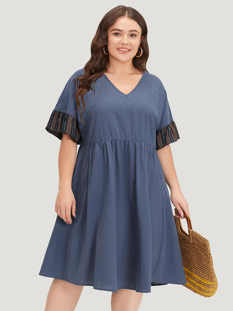 

Plus Size Striped Patchwork Dolman Sleeve Pocket Elastic Waist Dress DarkBlue Women Vacation Plain V-neck Half Sleeve Curvy Midi Dress BloomChic