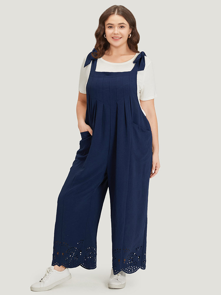 

Plus Size Navy Solid Pleated Patched Pocket Laser Cut Overall Jumpsuit Women Casual Sleeveless Spaghetti Strap Dailywear Loose Jumpsuits BloomChic