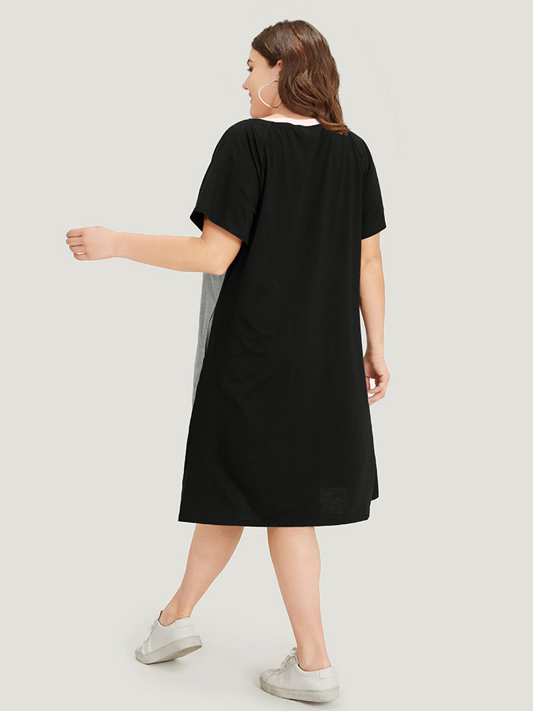 Plus Size Supersoft Essentials Colorblock Contrast Round Neck Raglan Sleeve Dress Black Women Casual Patchwork Round Neck Short sleeve Curvy Midi Dress BloomChic 26/4X 
