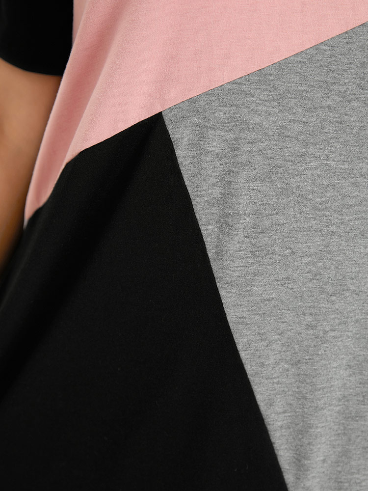 Plus Size Supersoft Essentials Colorblock Contrast Round Neck Raglan Sleeve Dress Black Women Casual Patchwork Round Neck Short sleeve Curvy Midi Dress BloomChic 26/4X 