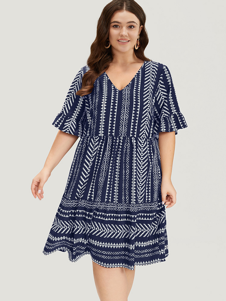 Plus Size Striped Geo Patchwork Pocket Bell Sleeve Dress DarkBlue Women Vacation Patchwork V-neck Short sleeve Curvy Knee Dress BloomChic 22-24/3X 