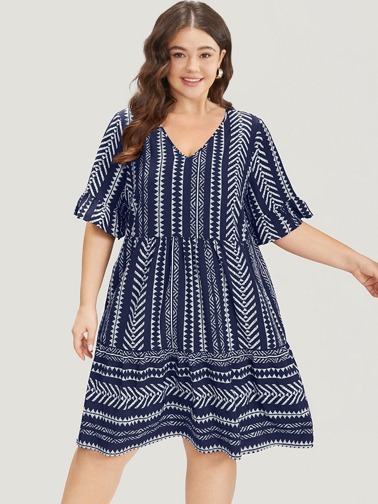Plus Size Striped Geo Patchwork Pocket Bell Sleeve Dress DarkBlue Women Vacation Patchwork V-neck Short sleeve Curvy Knee Dress BloomChic 22-24/3X 