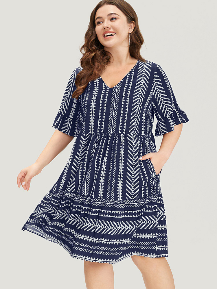 Plus Size Striped Geo Patchwork Pocket Bell Sleeve Dress DarkBlue Women Vacation Patchwork V-neck Short sleeve Curvy Knee Dress BloomChic 22-24/3X 