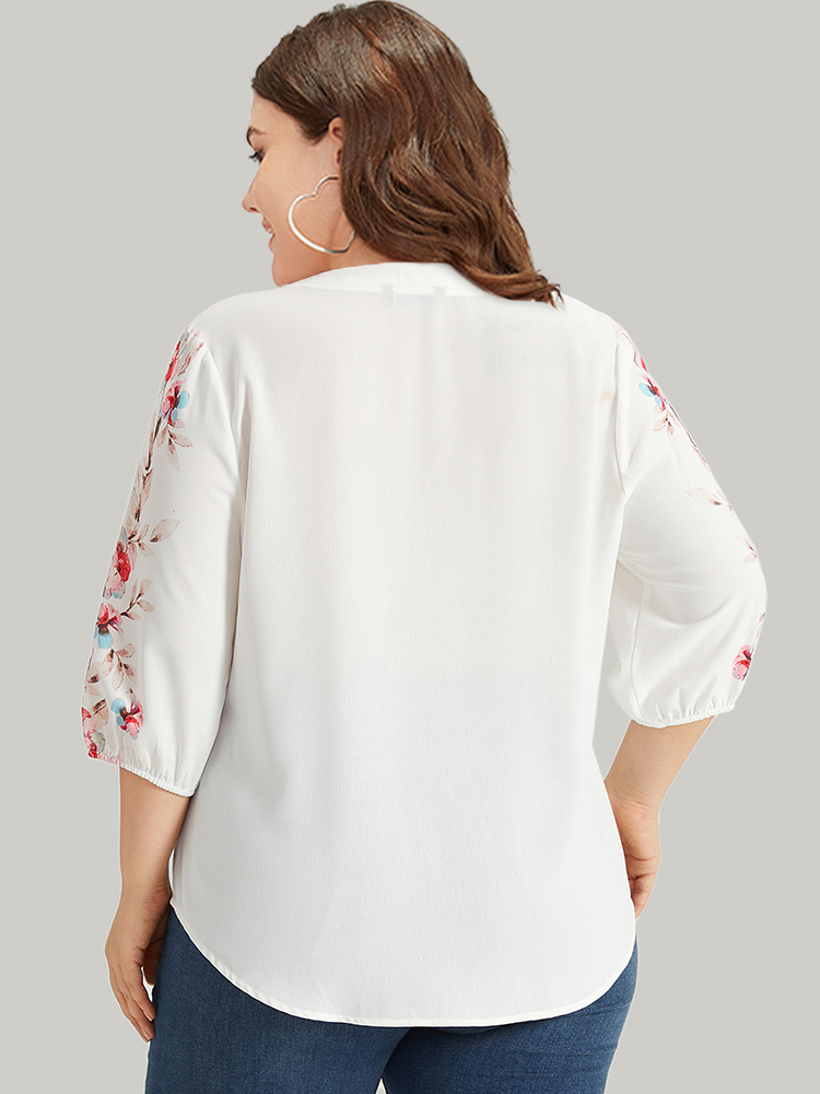 

Plus Size White Floral Print Button Detail Notched Lantern Sleeve Blouse Women Elegant Half Sleeve Notched collar Dailywear Blouses BloomChic