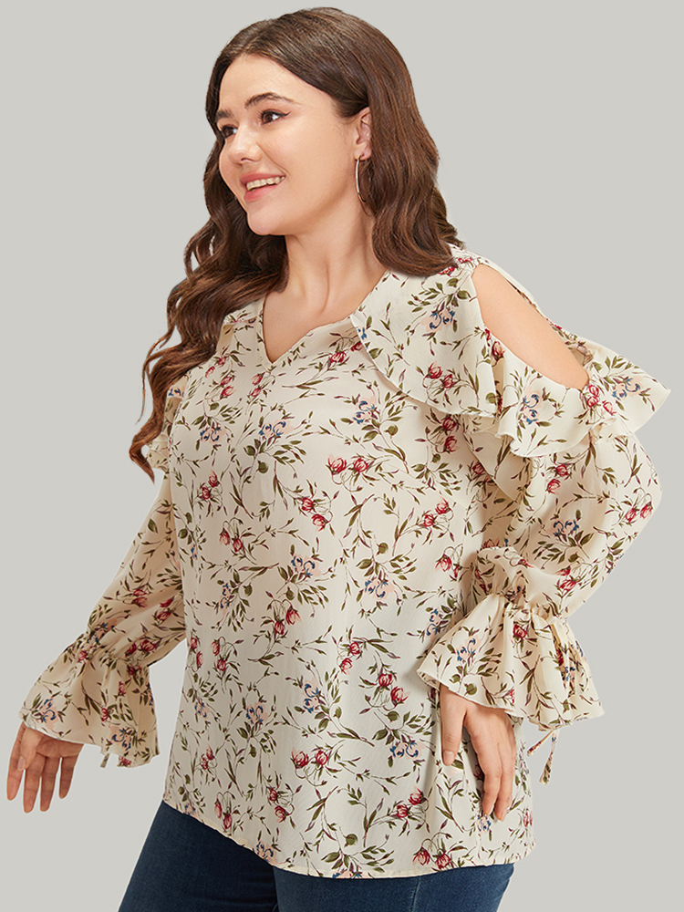 Plus Size Women Dailywear Ditsy Floral Cut-Out Ruffle Sleeve Long Sleeve V-neck Elegant Blouses BloomChic 