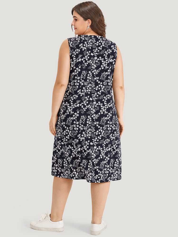 Plus Size Women Dailywear Ditsy Floral Printed Sleeveless Sleeveless Round Neck Pocket Casual Dresses BloomChic 