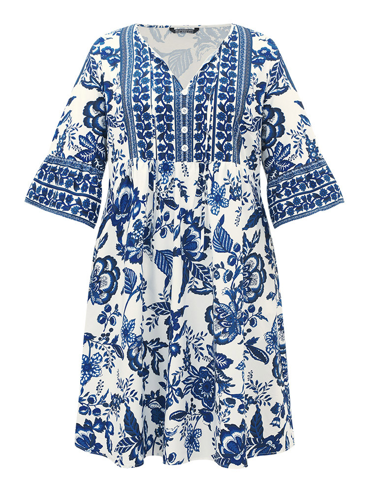 

Plus Size Bandana Print Knot Neck Button Detail Dress DarkBlue Women Vacation Cross straps V-neck Elbow-length sleeve Curvy Midi Dress BloomChic