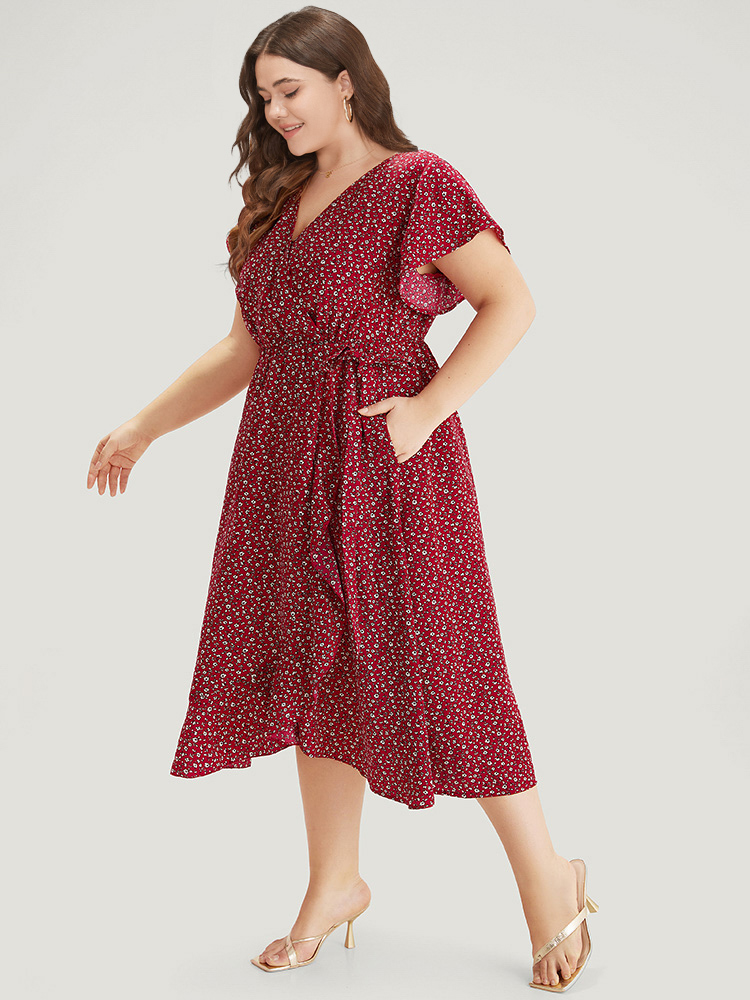 Plus Size Ditsy Floral Overlap Collar Bowknot Flutter Hem Dress Crimson Women Office Wrap V-neck Short sleeve Curvy Midi Dress BloomChic 28/5X 
