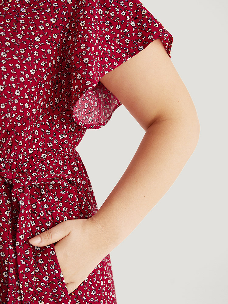 Plus Size Ditsy Floral Overlap Collar Bowknot Flutter Hem Dress Crimson Women Office Wrap V-neck Short sleeve Curvy Midi Dress BloomChic 28/5X 