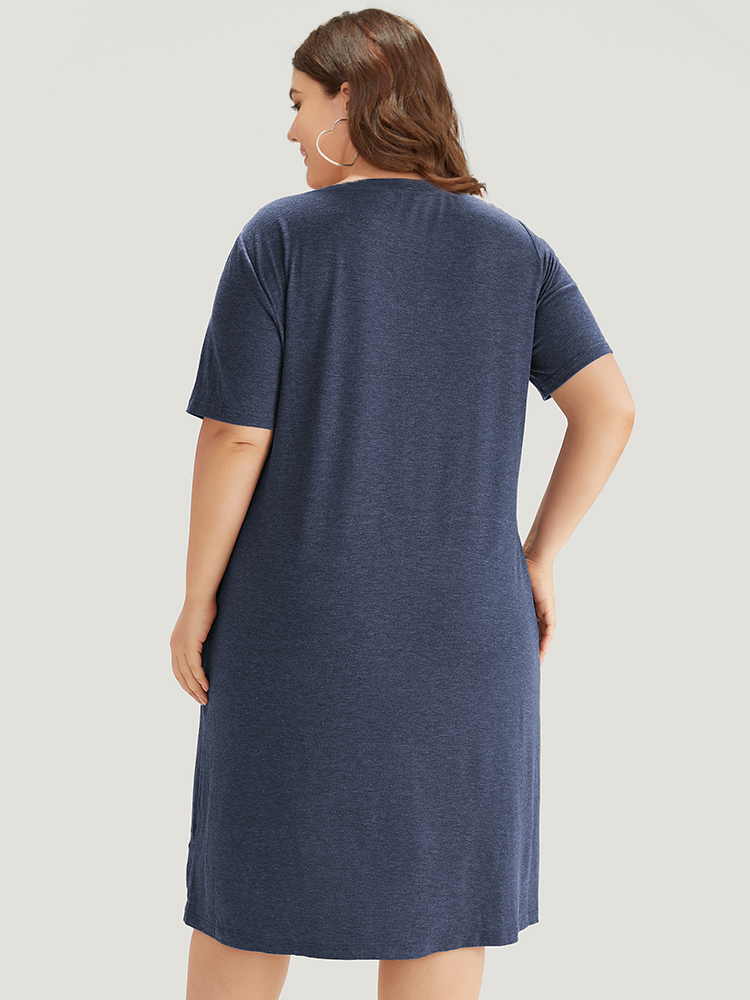 Plus Size Women Dailywear Plain Plain Regular Sleeve Short sleeve Round Neck Pocket Casual Dresses BloomChic 