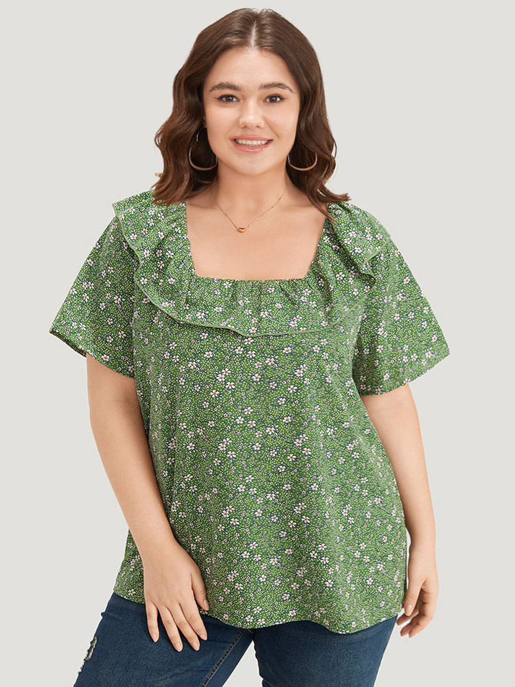 

Plus Size Green Ditsy Floral Square Neck Flutter Trim Blouse Women Elegant Short sleeve Square Neck Dailywear Blouses BloomChic