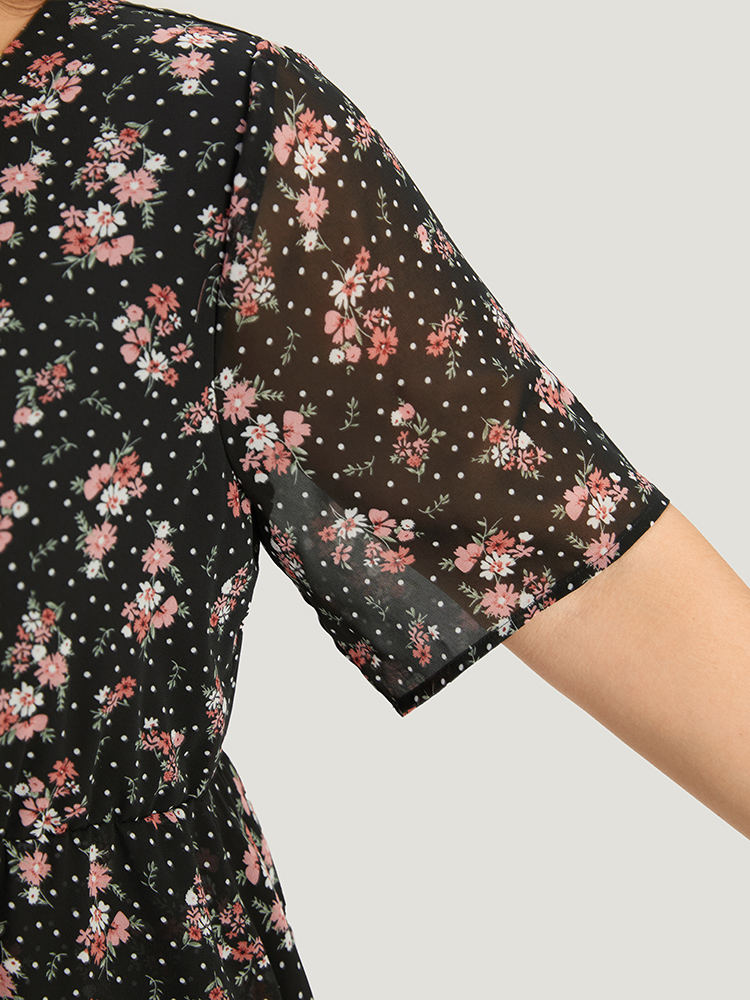 Plus Size Polka Dot & Floral Print Pocket V Neck Dress Black Women Elegant Lined V-neck Short sleeve Curvy Midi Dress BloomChic 14-16/1X 