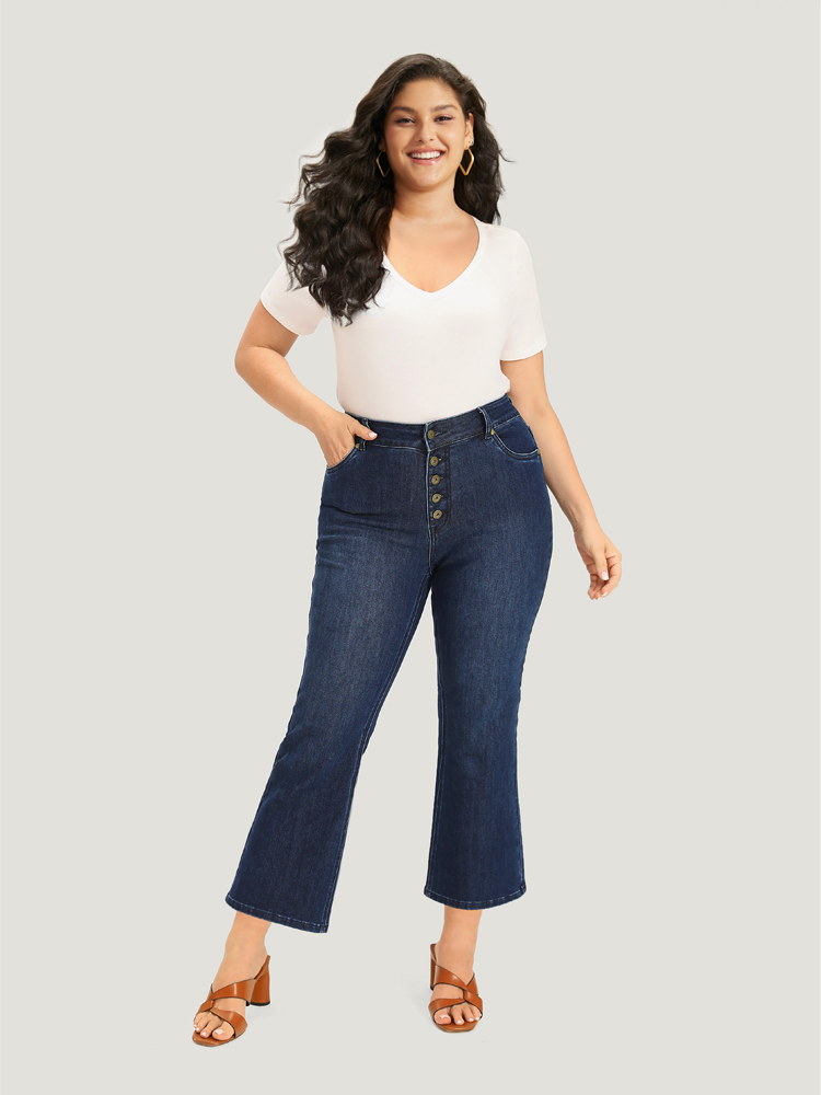 Plus Size Women Dailywear Plain Medium stretch Bootcut Dark Wash Casual Jeans BloomChic 