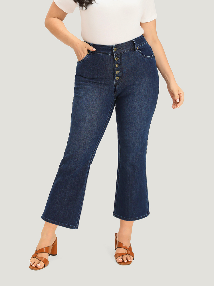 Plus Size Women Dailywear Plain Medium stretch Bootcut Dark Wash Casual Jeans BloomChic 