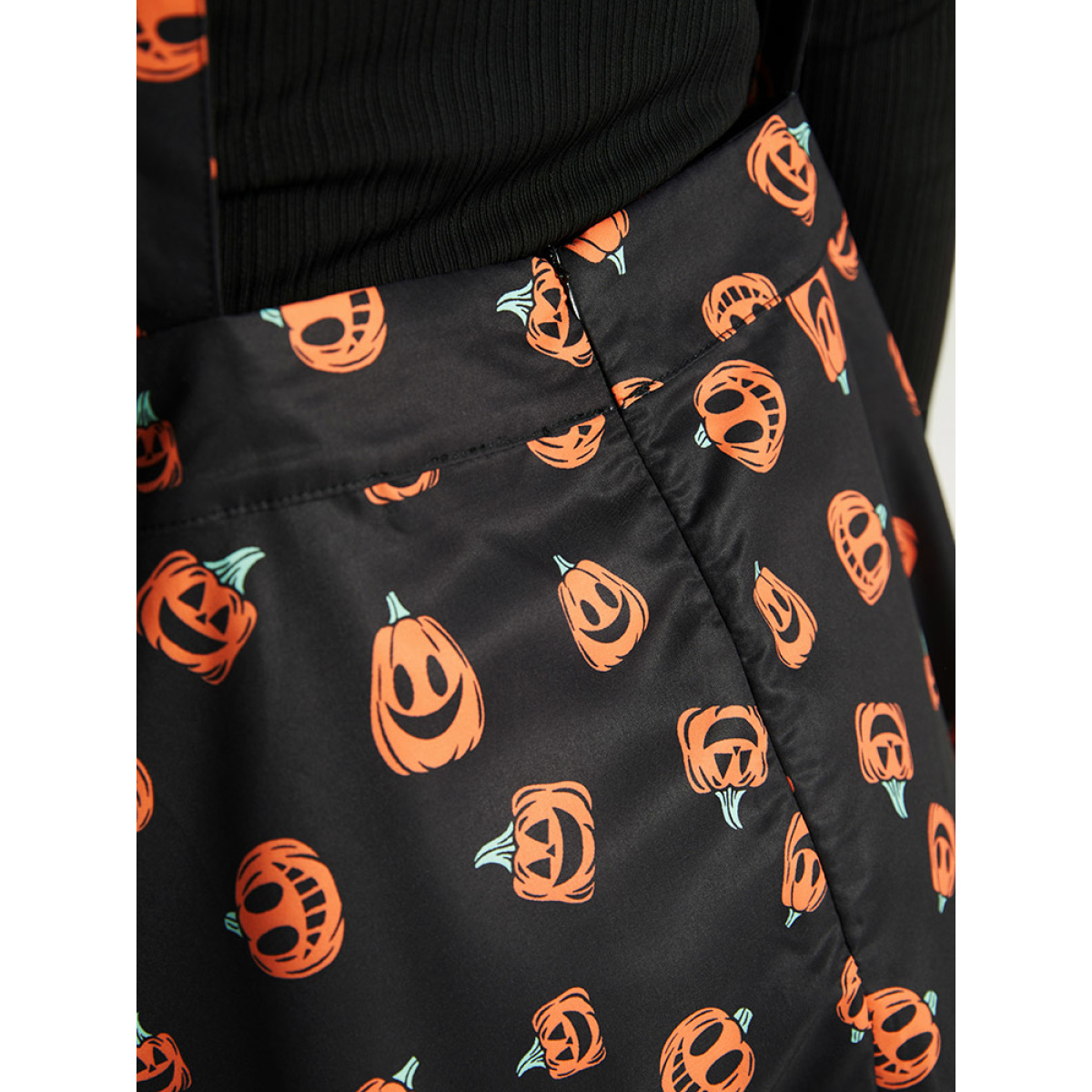 

Plus Size Halloween Pocket Pumpkin Print Overall Cami Dress Black Women Adjustable Straps Spaghetti Strap Sleeveless Curvy Midi Dress BloomChic