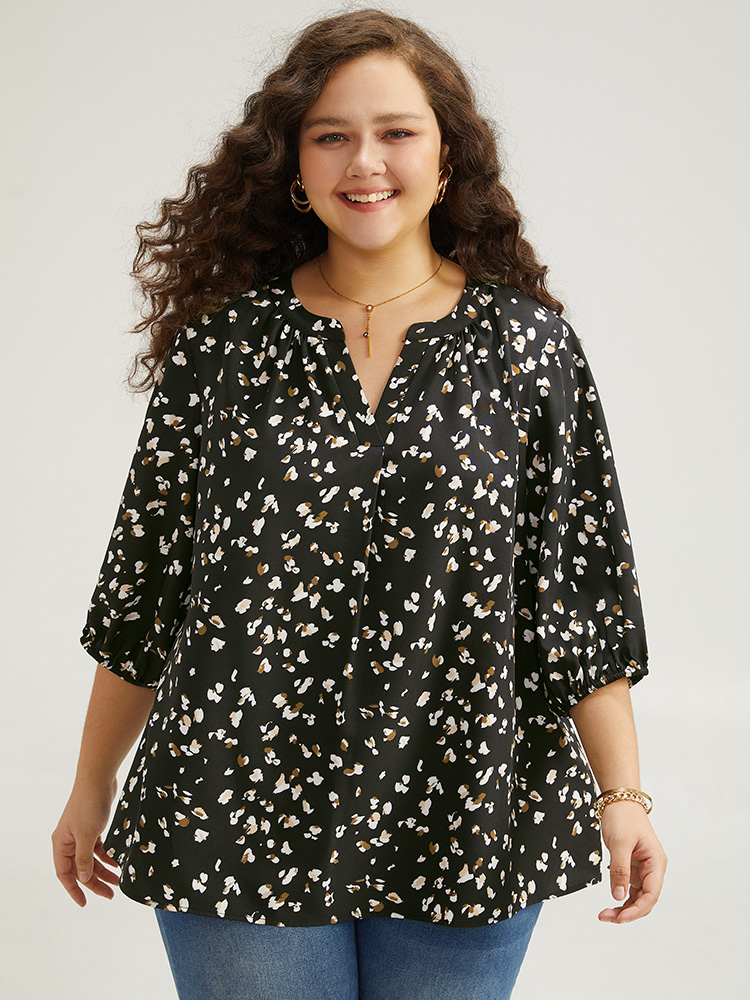 

Plus Size Black Allover Print Notched Lantern Sleeve Blouse Women Elegant Half Sleeve V-neck Dailywear Blouses BloomChic