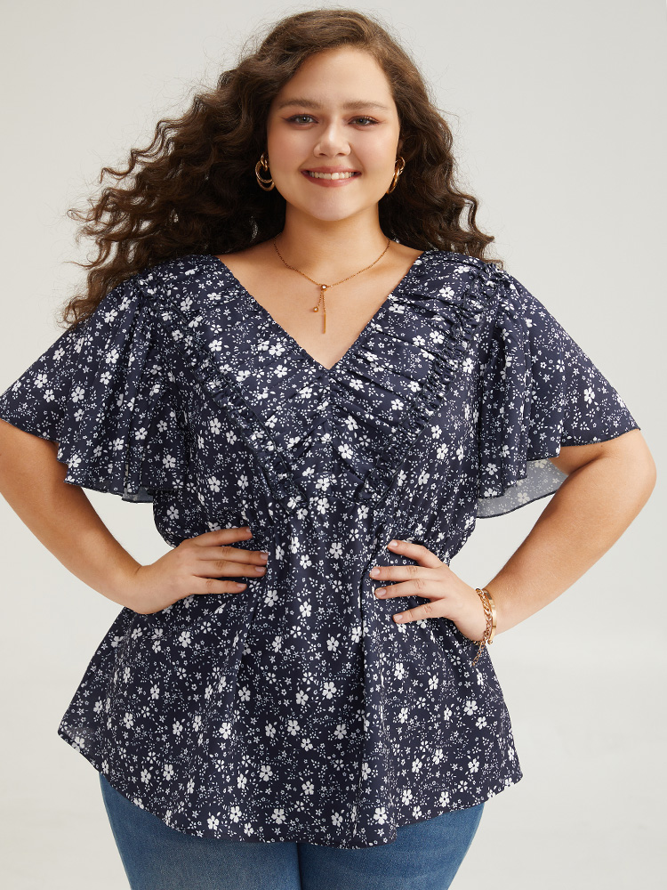 Plus Size Indigo Ditsy Floral Flutter Sleeve Ruched Blouse Women Elegant Short sleeve V-neck Dailywear Blouses BloomChic 18-20/2X 
