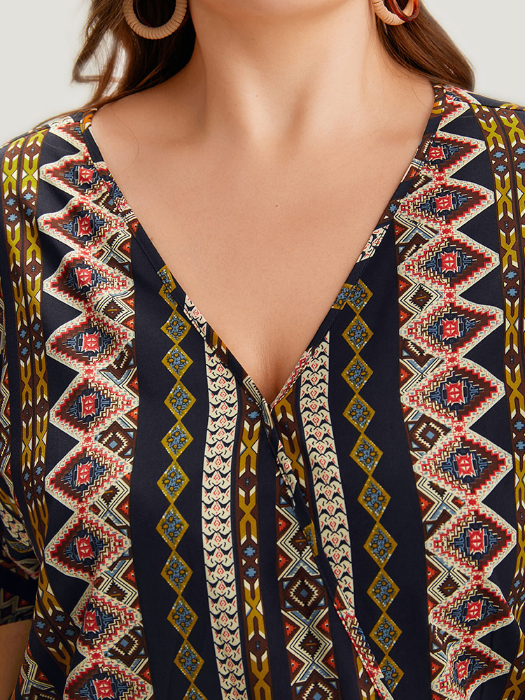 

Plus Size Indigo Boho Print V Neck Wrap Blouse Women Vacation Short sleeve V-neck Dailywear Blouses BloomChic