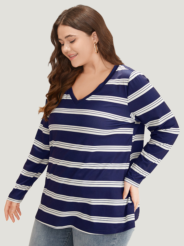 Plus Size Women Dailywear Striped Printed Regular Sleeve Long Sleeve V-neck Casual T-shirts BloomChic 