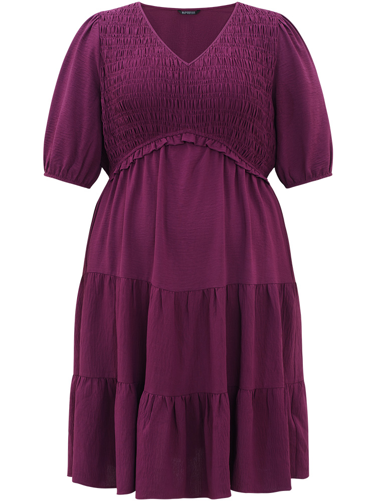 

Plus Size Solid Shirred Pocket Frill Trim Layered Dress Purple Women Elegant Plain V-neck Short sleeve Curvy Midi Dress BloomChic