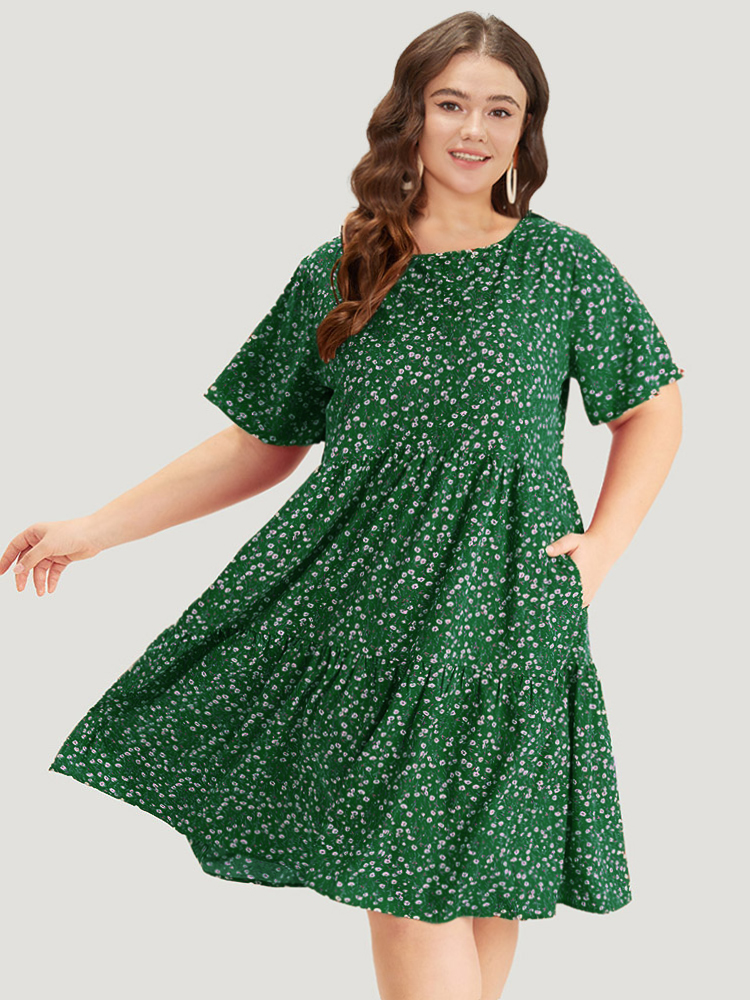 

Plus Size Ditsy Floral Pocket Layered Patchwork Crew Neck Dress DarkGreen Women Elegant Printed Round Neck Short sleeve Curvy Midi Dress BloomChic