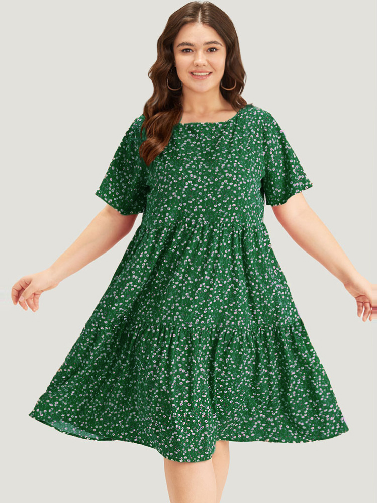 

Plus Size Ditsy Floral Pocket Layered Patchwork Crew Neck Dress DarkGreen Women Elegant Printed Round Neck Short sleeve Curvy Midi Dress BloomChic