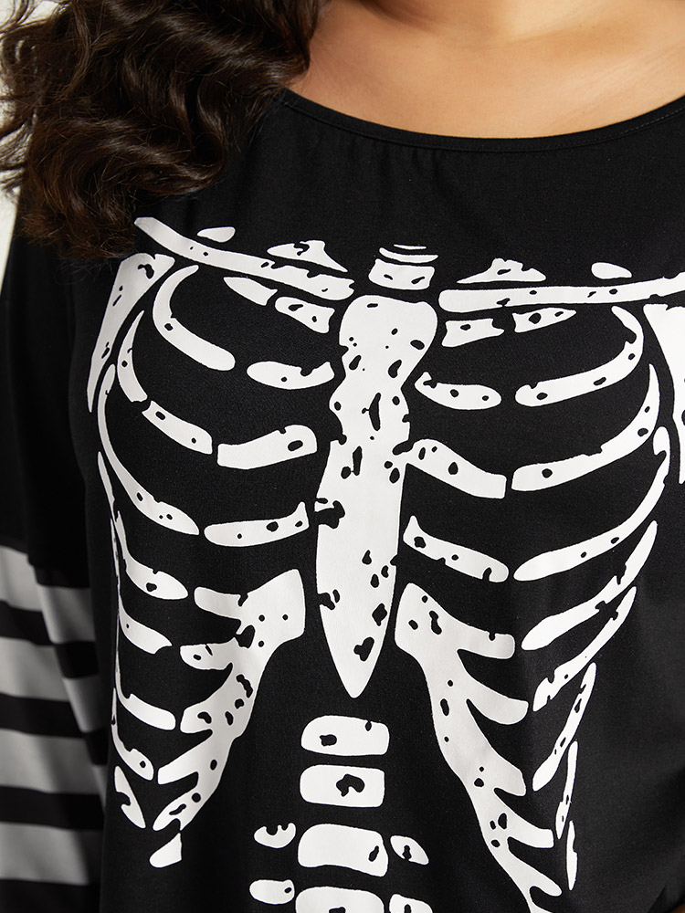 Plus Size Women Festival-Halloween Halloween Printed Regular Sleeve Long Sleeve Round Neck Casual T-shirts BloomChic 