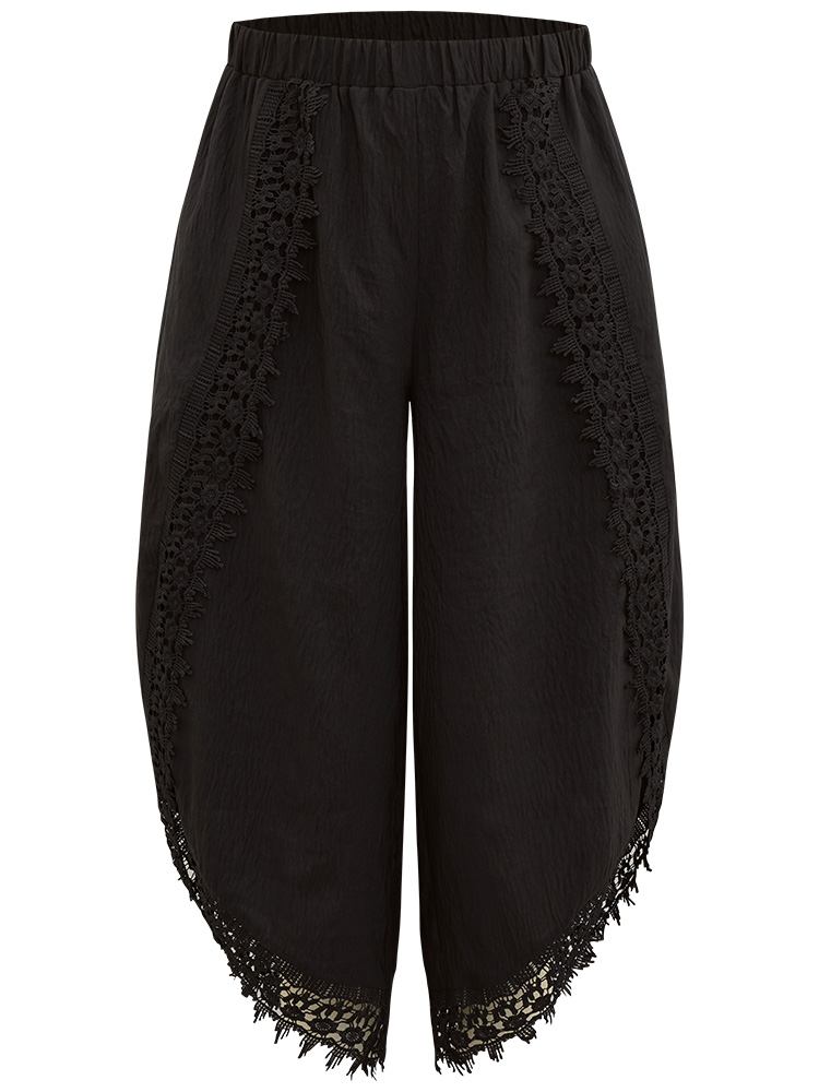 

Plus Size Solid Guipure Lace Wrap Hem Pants Women Black Casual High Rise Dailywear Pants BloomChic