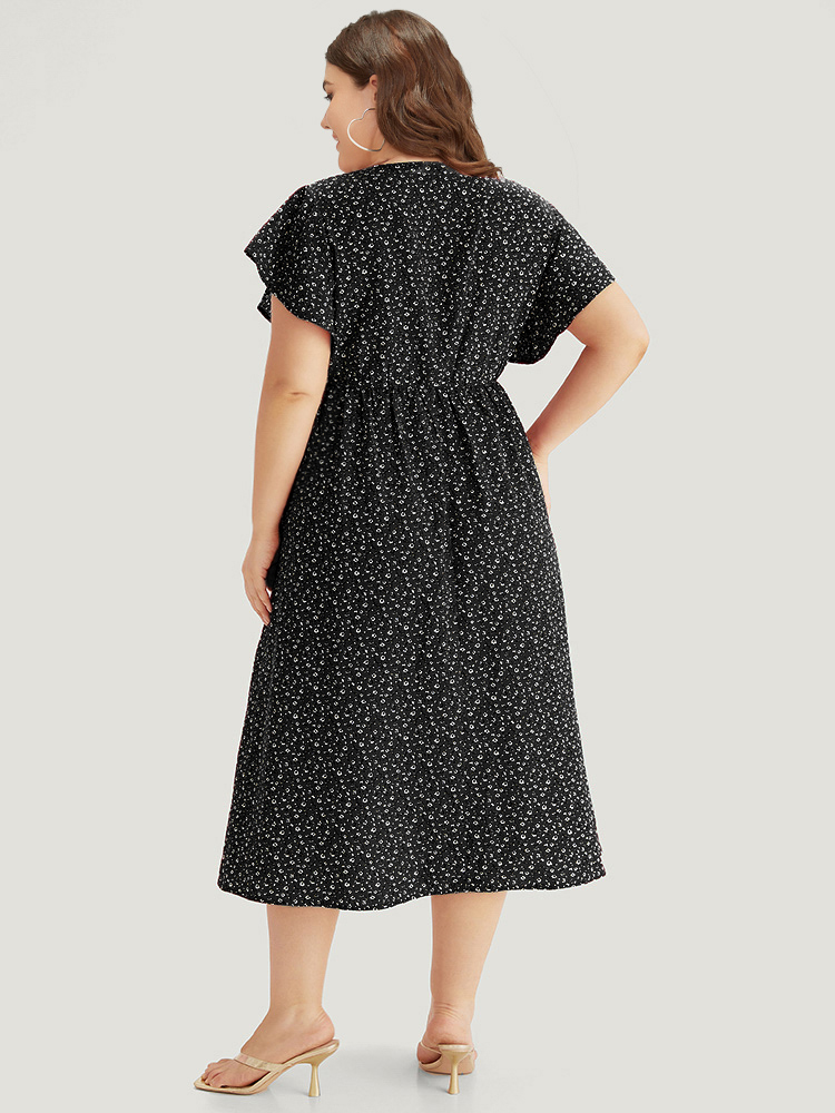 Plus Size Ditsy Floral Overlap Collar Bowknot Flutter Hem Dress Black Women Office Wrap V-neck Short sleeve Curvy Midi Dress BloomChic 18-20/2X 