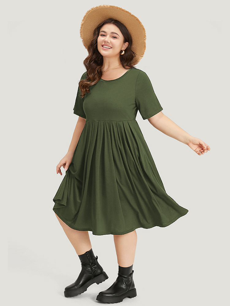Plus Size Supersoft Essentials Solid Pleated Round Neck Midi Dress ArmyGreen Women Casual Plain Round Neck Short sleeve Curvy Midi Dress BloomChic 28/5X 