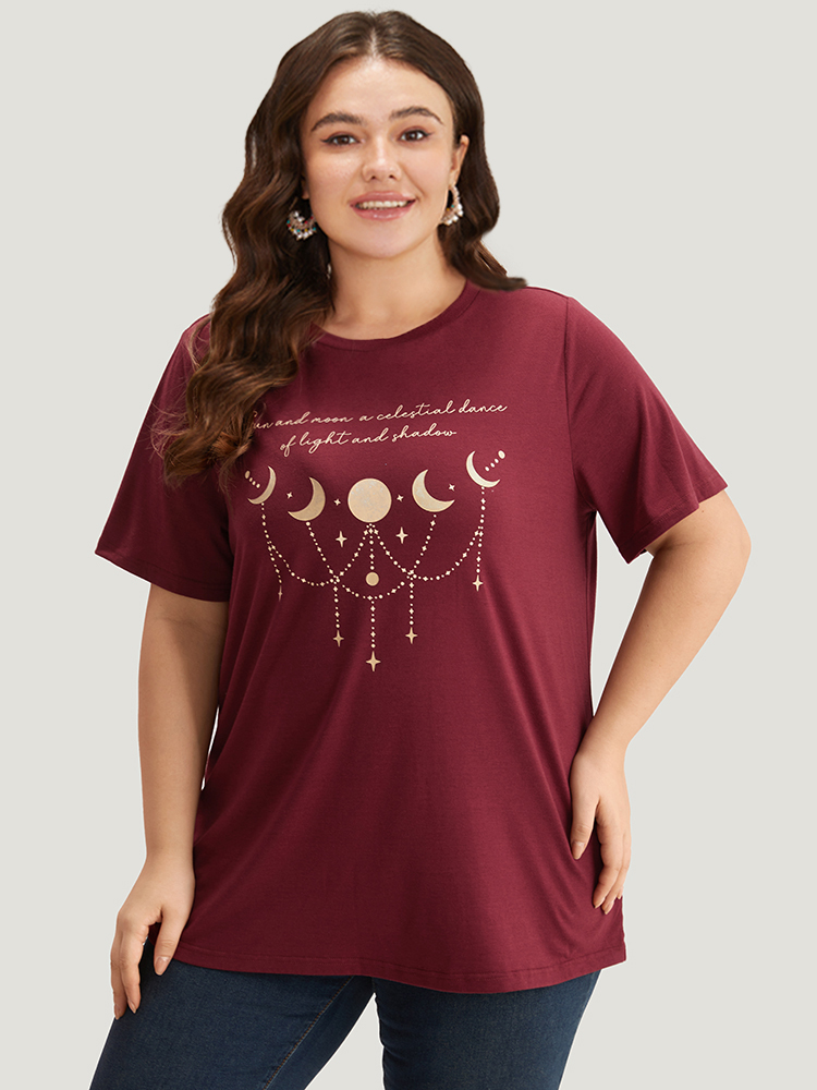 

Plus Size Moon & Star Print Round Neck T-shirt Burgundy Women Casual Printed Star and moon Round Neck Dailywear T-shirts BloomChic