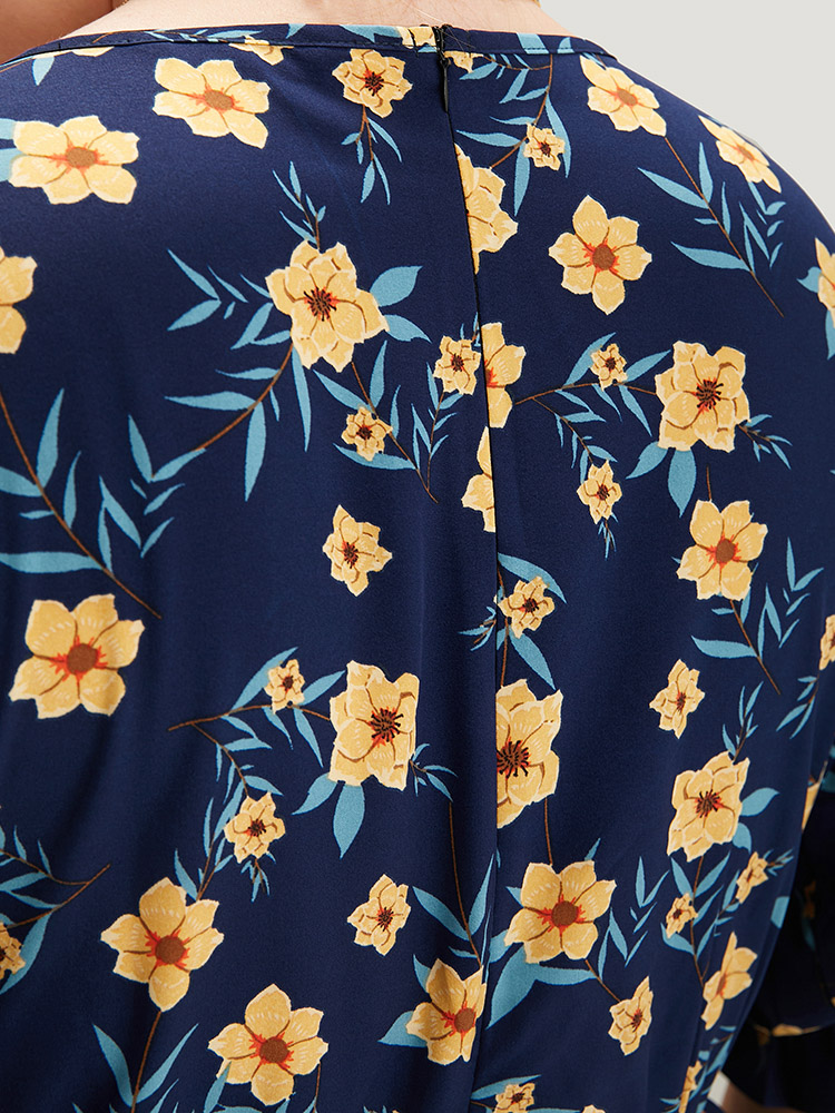 Plus Size Indigo Floral Print Pocket V Neck Wrap Split Hem Jumpsuit Women Elegant Half Sleeve V-neck Dailywear Loose Jumpsuits BloomChic 14-16/1X 