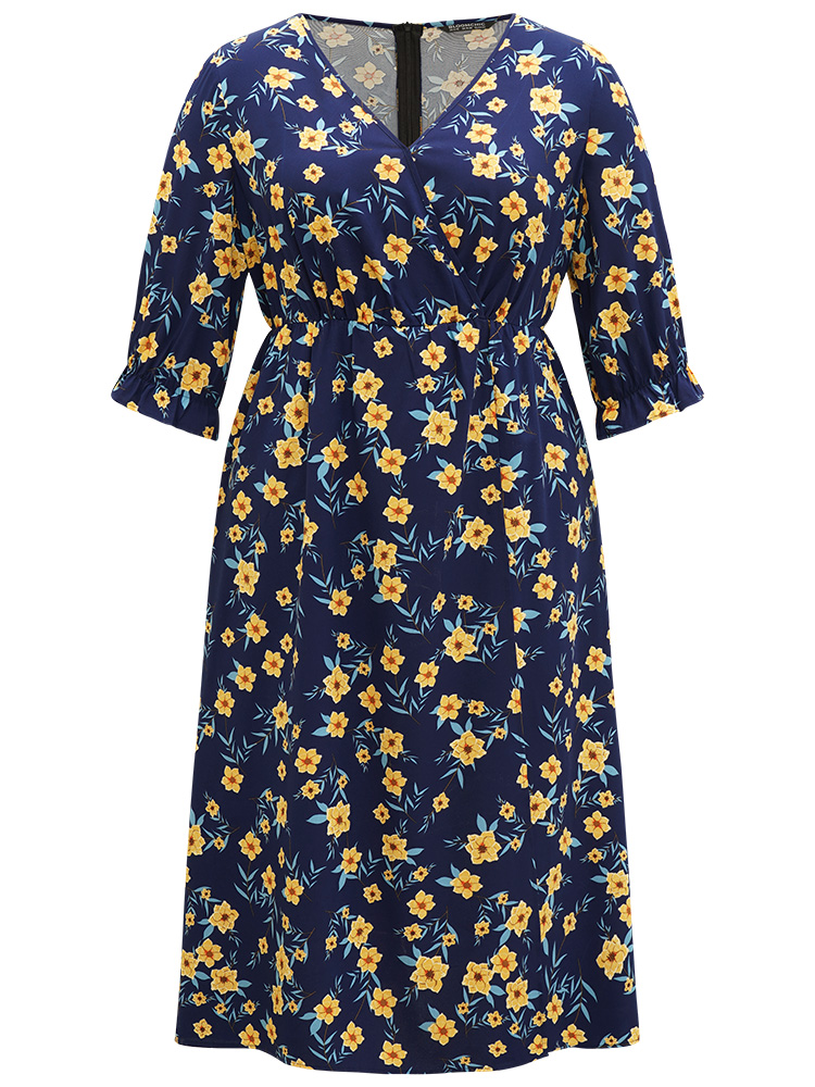 Plus Size Indigo Floral Print Pocket V Neck Wrap Split Hem Jumpsuit Women Elegant Half Sleeve V-neck Dailywear Loose Jumpsuits BloomChic 14-16/1X 