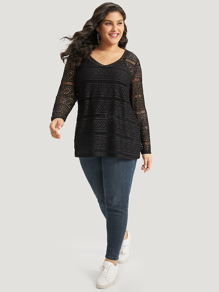 Plus Size Halloween Plain Geometric Eyelet V Neck T-shirt Black Women Casual Plain Plain V-neck Festival-Halloween T-shirts BloomChic 12/L 