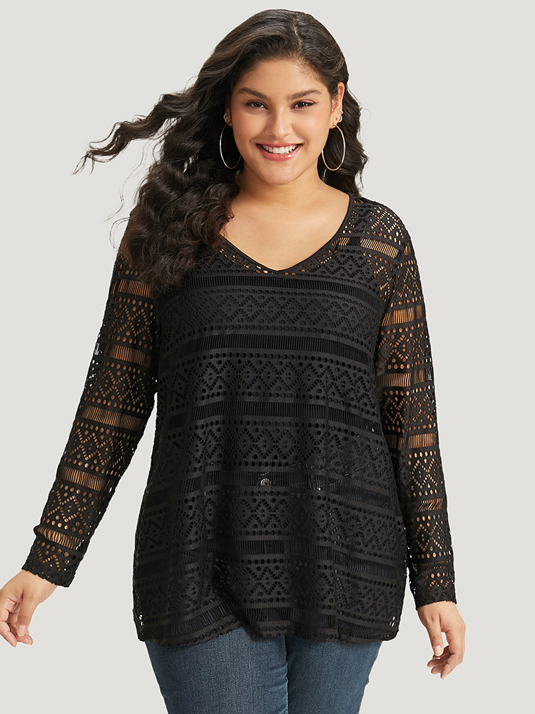 Plus Size Halloween Plain Geometric Eyelet V Neck T-shirt Black Women Casual Plain Plain V-neck Festival-Halloween T-shirts BloomChic 12/L 