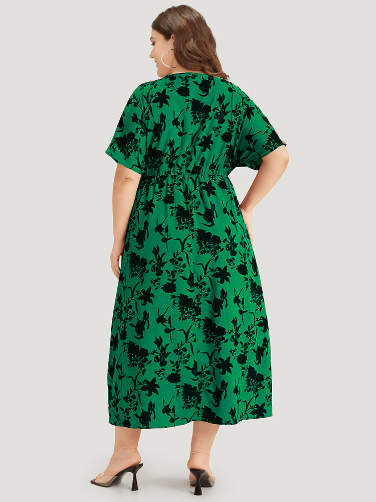 Plus Size Silhouette Floral Print Surplice Neck Elastic Waist Dress Green Women Elegant Wrap V-neck Short sleeve Curvy Midi Dress BloomChic 26/4X 