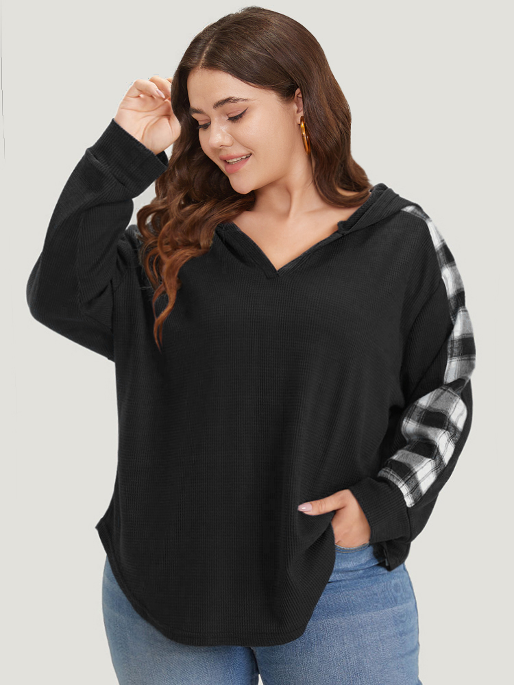 

Plus Size Plaid Patchwork Hooded Plisse Sweatshirt Women Black Casual Elastic cuffs Hooded Everyday Sweatshirts BloomChic