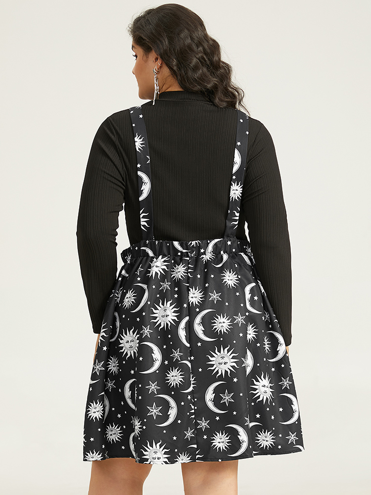 

Plus Size Halloween Moon & Star Print Pocket Spaghetti Strap Dress Black Women Casual Adjustable Straps Spaghetti Strap Sleeveless Curvy Knee Dress BloomChic