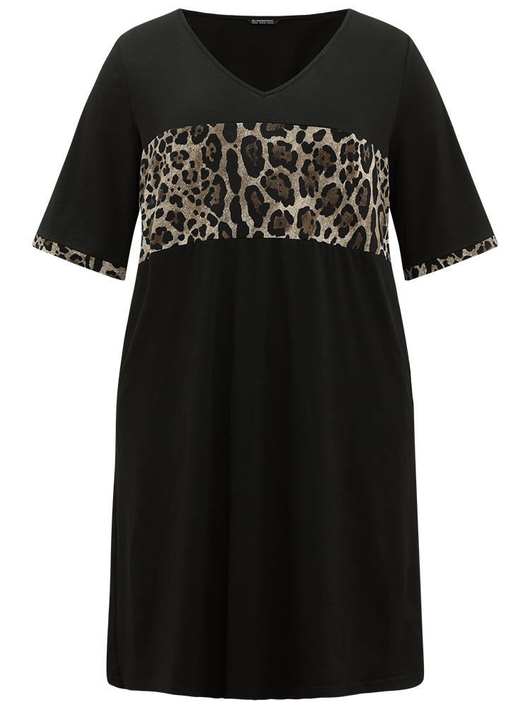Plus Size Women Dailywear Leopard Plain Regular Sleeve Short sleeve V-neck Pocket Casual Dresses BloomChic 