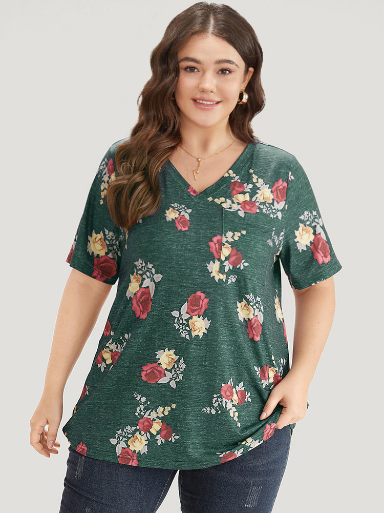 

Plus Size Floral Print Heather Patched Pocket T-shirt DarkGreen Women Elegant Printed Floral V-neck Dailywear T-shirts BloomChic