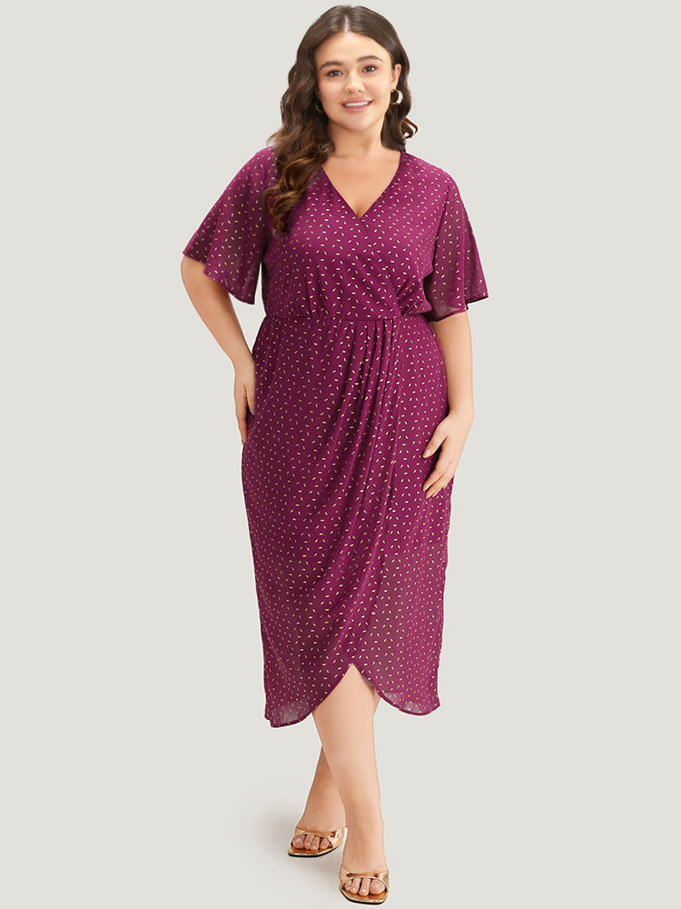 

Plus Size Glitter Geo Graphic Pocket Wrap Hem Dress RedViolet Women Party Wrap V-neck Short sleeve Curvy Midi Dress BloomChic