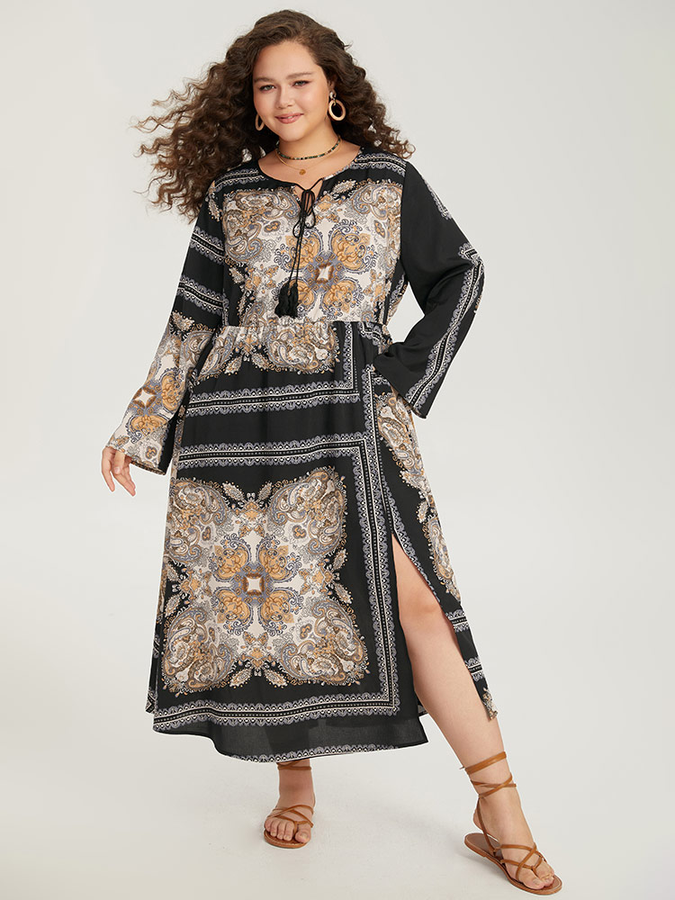 

Plus Size Bandana Print Split Side Tassels Ties Dress Black Women Vacation Tassels Tie Neck Long Sleeve Curvy Midi Dress BloomChic