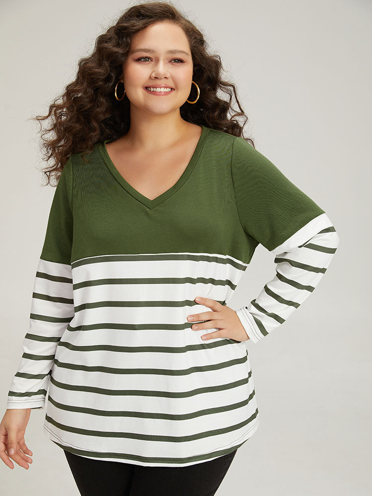 Plus Size Women Dailywear Striped Contrast Regular Regular Sleeve Long Sleeve V-neck Casual Sweatshirts BloomChic 